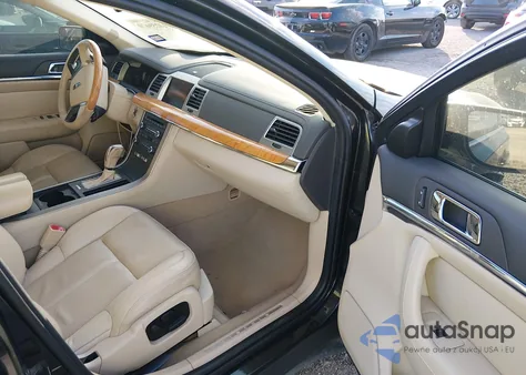 2010 Lincoln Mks z USA, uszkodzony, nr VIN 1LNHL9DR8AG602382